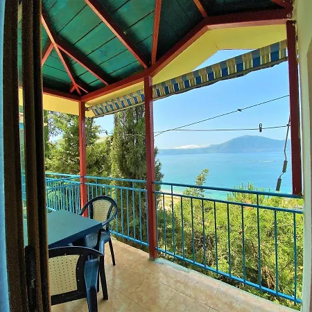 Hébergement de vacances Ramo's Cozy Beachside Haven With Panoramic Views - 2nd