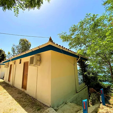 Casa vacanze Ramo's Cozy Beachside Haven With Panoramic Views - 2nd Vlorë