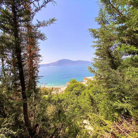 Ramo's Cozy Beachside Haven With Panoramic Views - 2nd Semesterbostad *