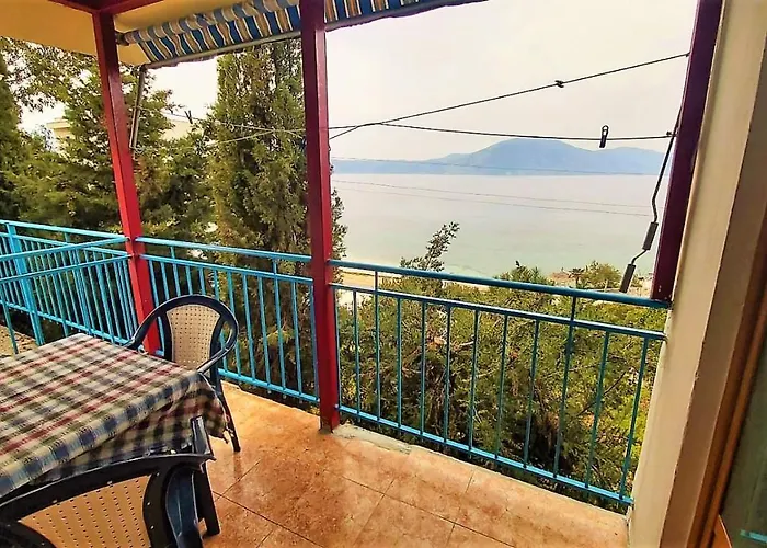 Hébergement de vacances Ramo's Cozy Beachside Haven With Panoramic Views - 2nd Vlorë